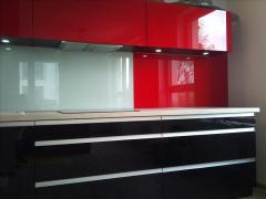 Kolor REF 1586 (RED LUMINOUS), RAL 7035 (GREY CLASSIC)